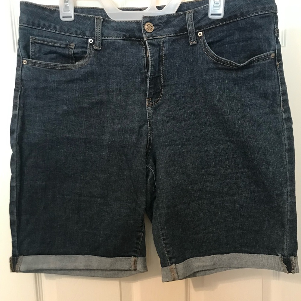 Dark wash Bermuda shorts